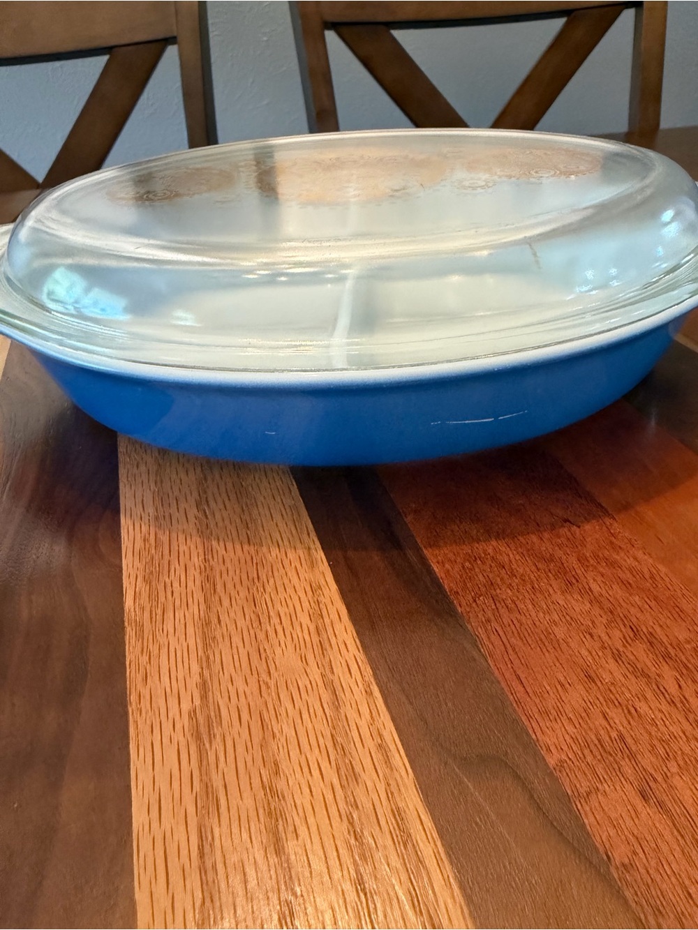 Pyrex Royal Blue Glass Oval Bake Dish with Medallion Lid